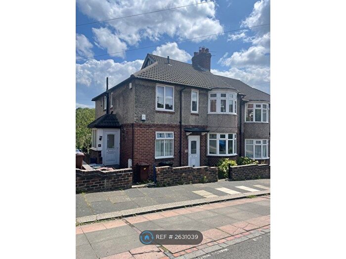 2 Bedroom Flat To Rent In Greystoke Gardens, Newcastle Upon Tyne, NE2