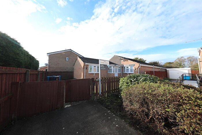 3 Bedroom Detached Bungalow To Rent In Kenmore Drive, Hull, HU6