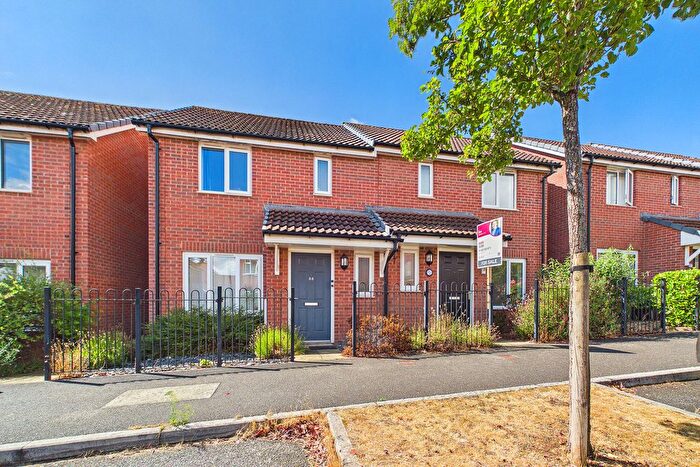 3 Bedroom Semi Detached House For Sale In Myrtlebury Way, Exeter, EX1