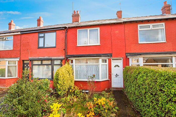 2 Bedroom Terraced House For Sale In Whitegate Road, Halifax, HX3