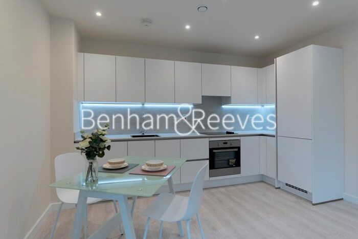 2 Bedroom Flat To Rent In Bittacy Hill, Mill Hill East, NW7
