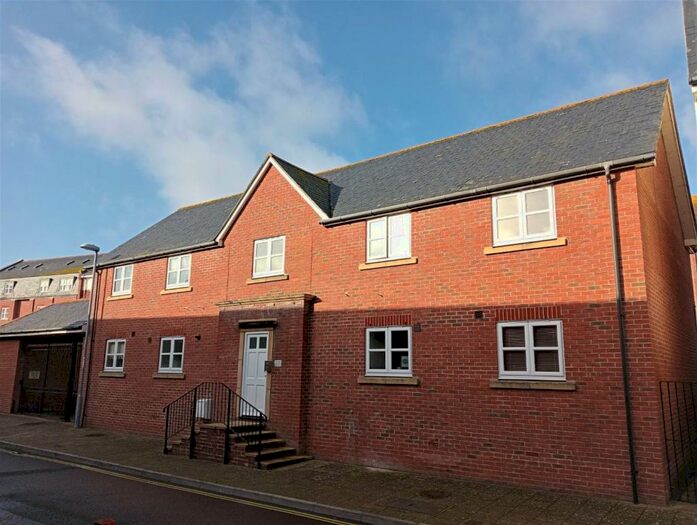 1 Bedroom Flat To Rent In West Street, Weymouth, DT4