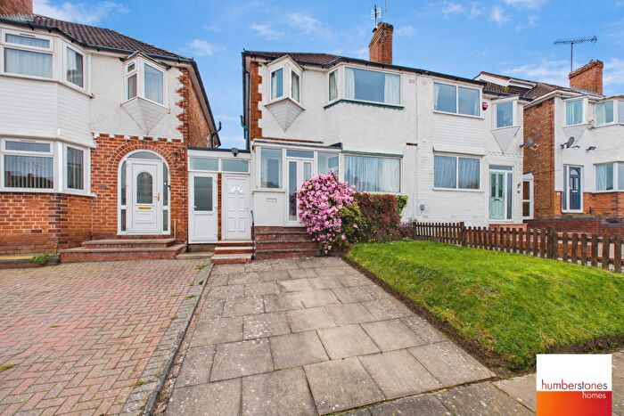 3 Bedroom Semi Detached House For Sale In Max Road, Quinton, B32