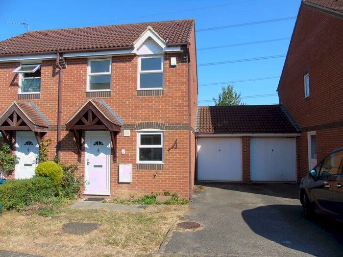 2 Bedroom Semi-Detached House To Rent In Columbine Gardens, Oxford, OX4
