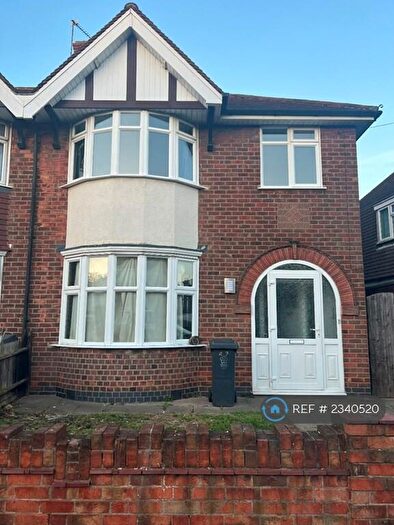 3 Bedroom Semi-Detached House To Rent In Barton Road, Leicester, LE3