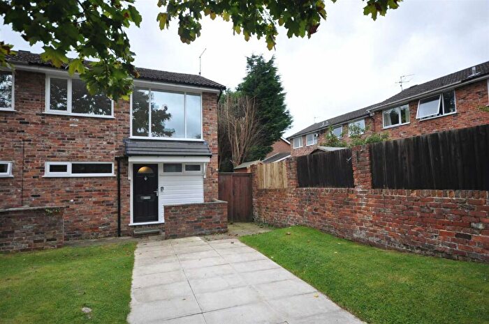 2 Bedroom Semi-Detached House To Rent In West House Court, Macclesfield, Cheshire, SK10