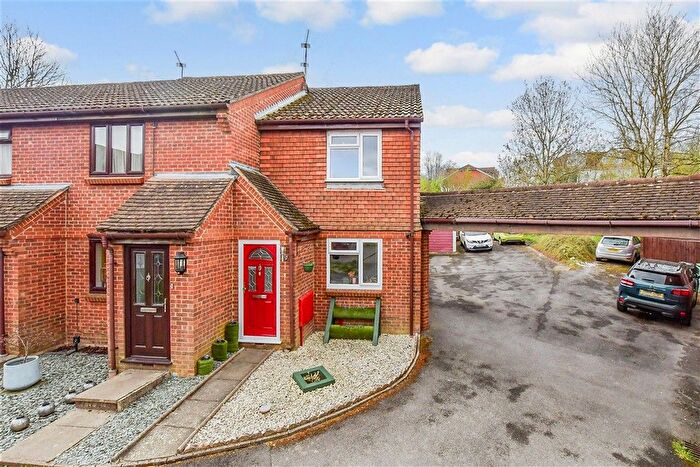 2 Bedroom End Terrace House For Sale In The Quern, Maidstone, Kent, ME15