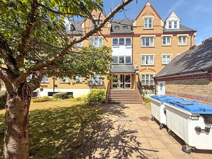 1 Bedroom Flat To Rent In Anglian Close, Central Wat, Watford, WD24