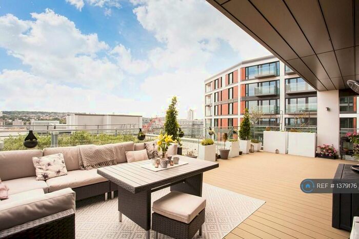 2 Bedroom Flat To Rent In Deveraux House, London, SE18