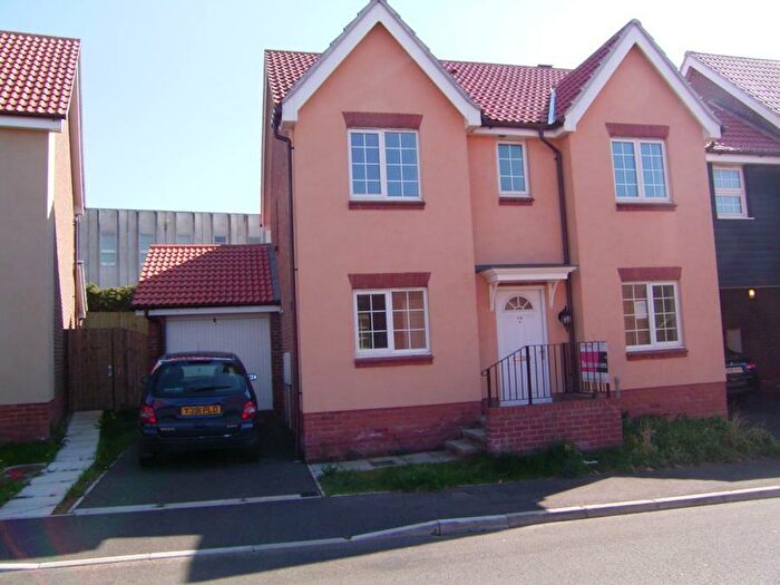 4 Bedroom House To Rent In Stour Close, CO12