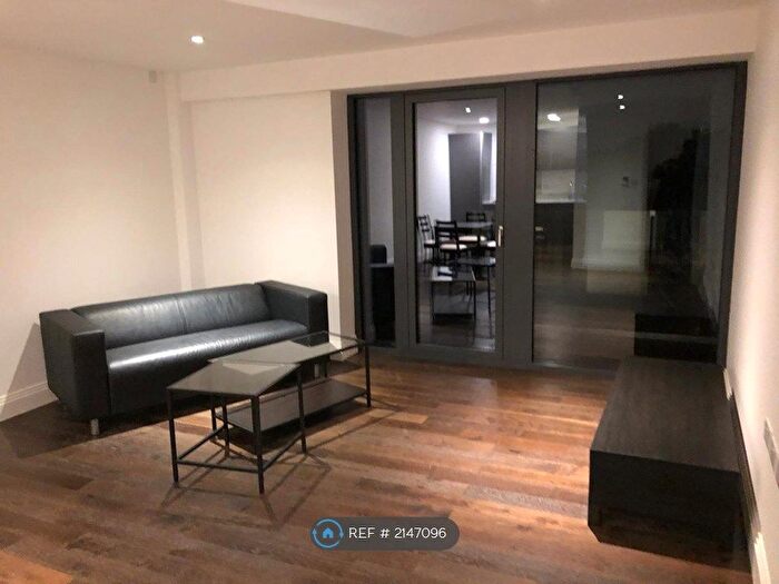 1 Bedroom Flat To Rent In Jessop Court, Uxbridge, UB8