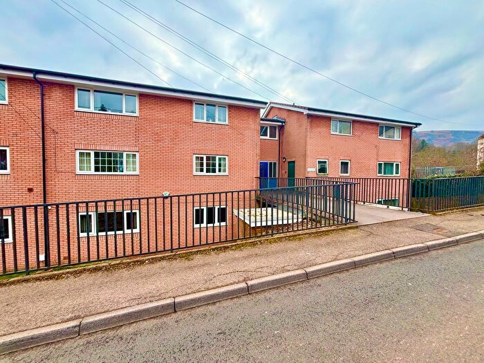 2 Bedroom Flat For Sale In High Street, Abersychan, Pontypool, NP4