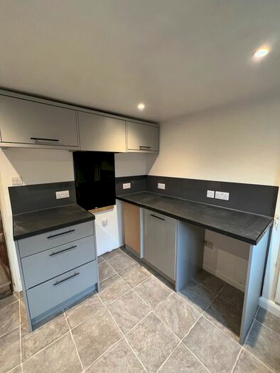 2 Bedroom Cottage To Rent In Craig Walk, Bowness-On-Windermere, Windermere, LA23