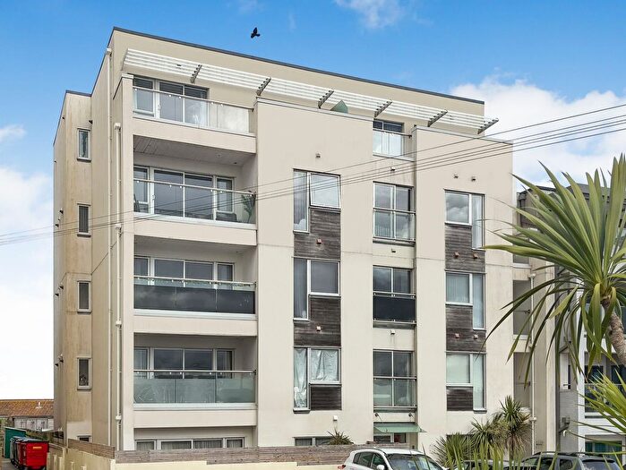 2 Bedroom Flat For Sale In The Point, Pentire Avenue, TR7