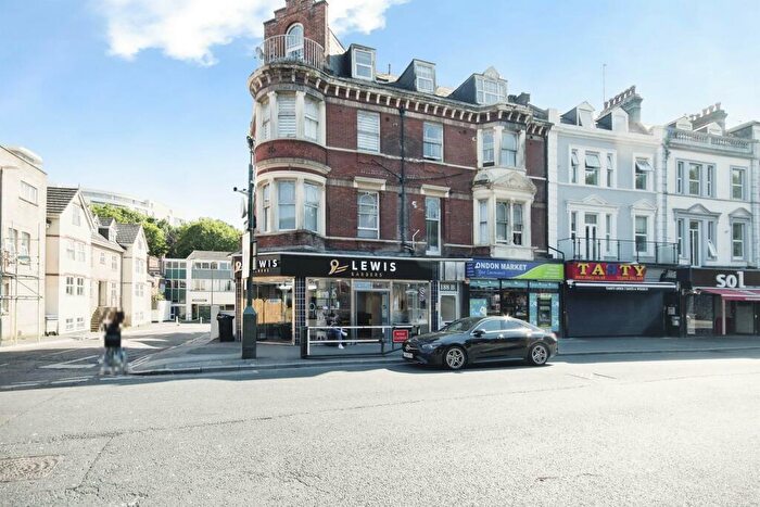 1 Bedroom Flat To Rent In Old Christchurch Road, Bournemouth, BH1