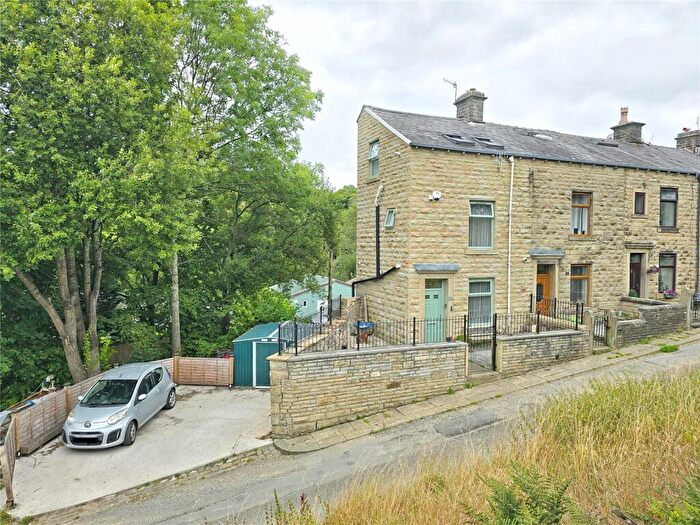 Terraced House For Sale In Upper Ash Mount, Hill End Lane, Rawtenstall, Rossendale, BB4