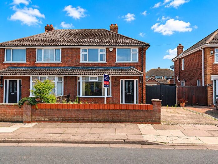 3 Bedroom Semi-Detached House For Sale In Brookfield Road, Scartho, DN33