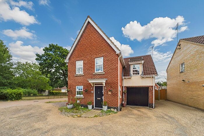 4 Bedroom Detached House For Sale In Pennycress Drive, Thetford, IP24