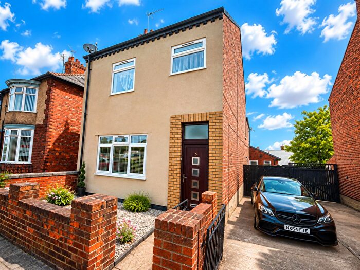 5 Bedroom Detached House For Sale In Salters Lane North, Darlington, DL1