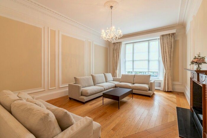5 Bedroom Flat To Rent In Eccleston Square, Pimlico, SW1V