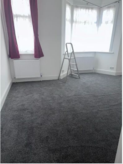 2 Bedroom Flat To Rent In Green Street, London, E13