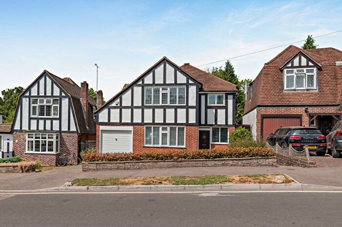 3 Bedroom Detached House For Sale In Tudor Drive, Otford, Sevenoaks, Kent, TN14