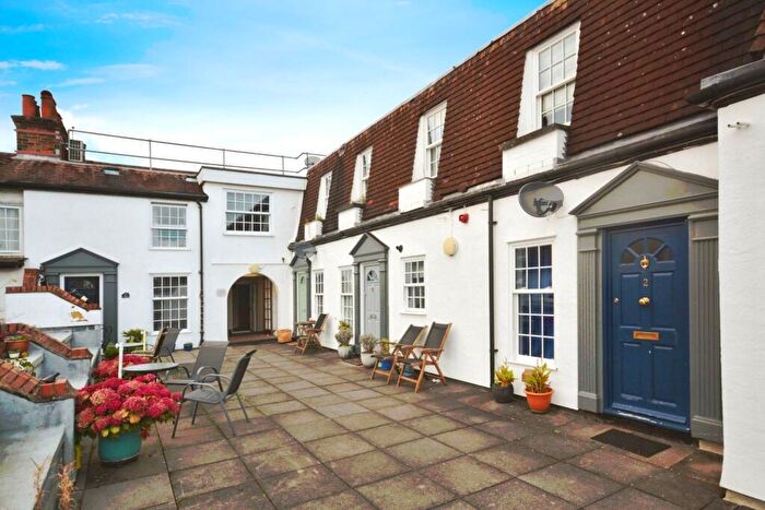 1 Bedroom Apartment To Rent In Europa House, Marsham Way, Gerrards Cross, SL9