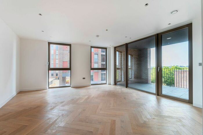 2 Bedroom Flat To Rent In Neasden, Neasden, London, NW10