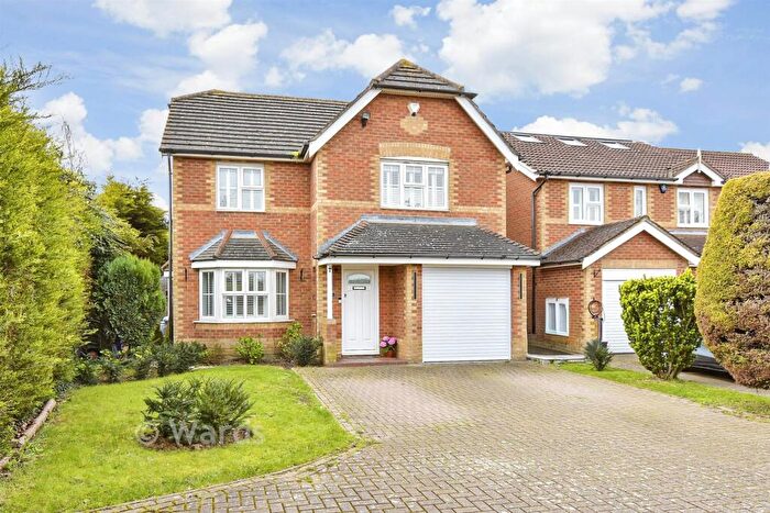 4 Bedroom Detached House For Sale In Wilks Close, Rainham, Gillingham, Kent, ME8