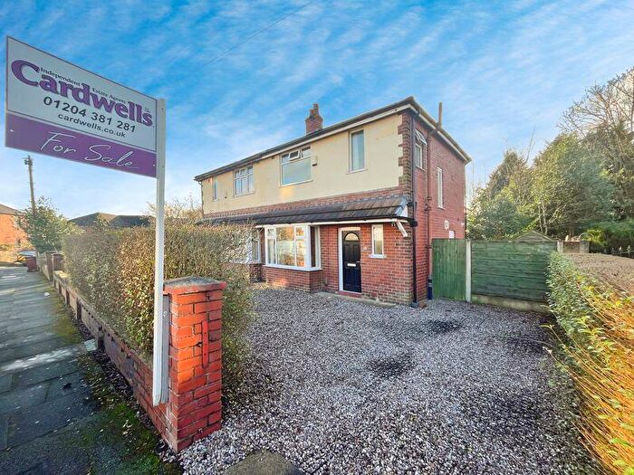 3 Bedroom Semi Detached House For Sale In Withins Grove, Breightmet, BL2