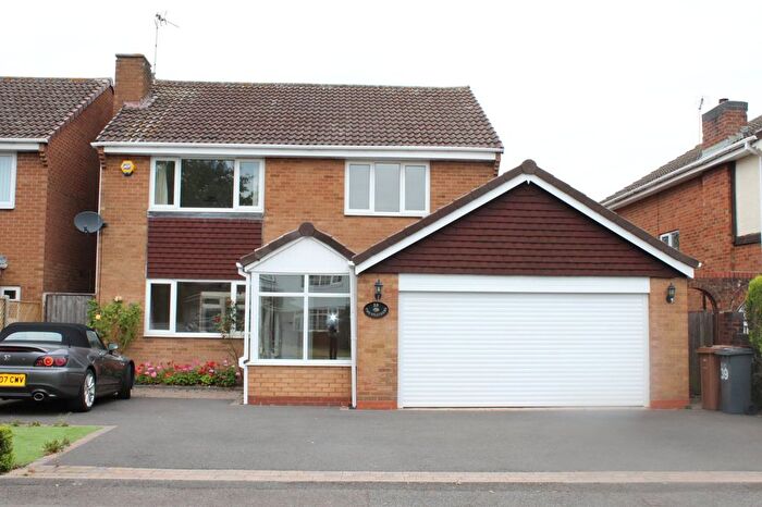 4 Bedroom Detached House To Rent In Hay Lane, Shirley, Solihull, West Midlands, B90