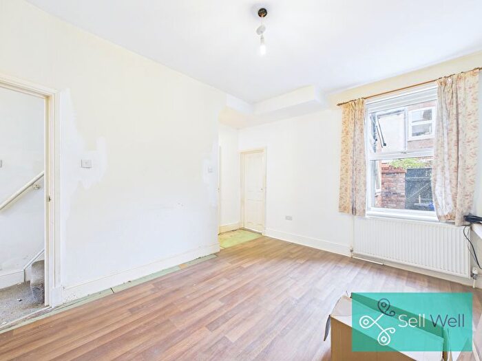 2 Bedroom Terraced House For Sale In Jones Street, Salford, M6