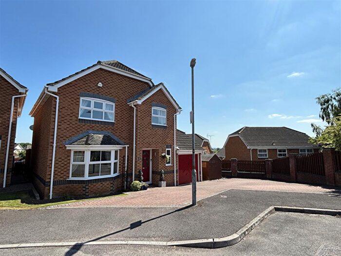 4 Bedroom Detached House For Sale In Wishart Way, Chippenham, SN15