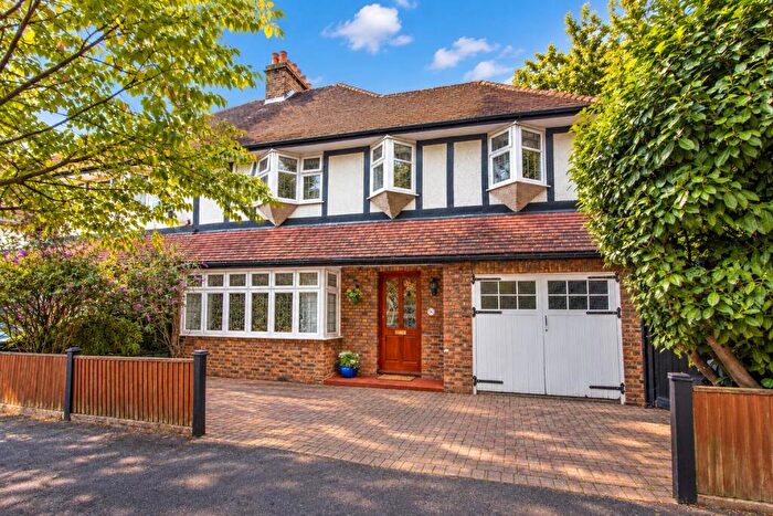 4 Bedroom Semi Detached House For Sale In The Manor Way, Wallington, SM6