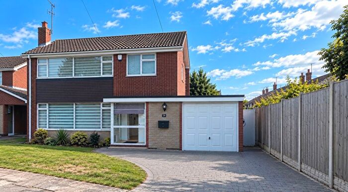 3 Bedroom Detached House For Sale In Heatherbank Road, Bessacarr, DN4