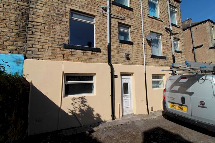 1 Bedroom Terraced House To Rent In Schofield Lane, Moldgreen, Huddersfield, HD5