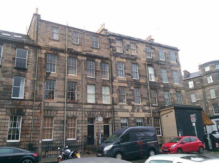 4 Bedroom Flat To Rent In Broughton Place, Edinburgh, EH1
