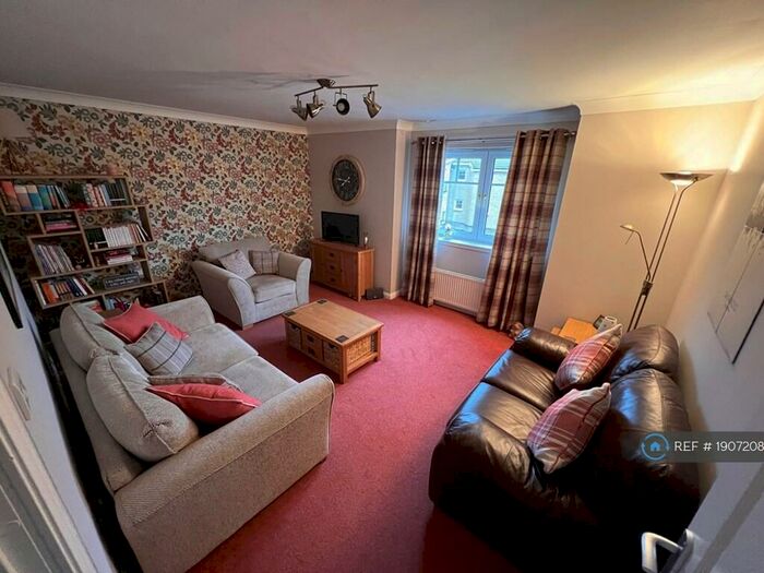 2 Bedroom Flat To Rent In Castlebrae Gardens, Glasgow, G44