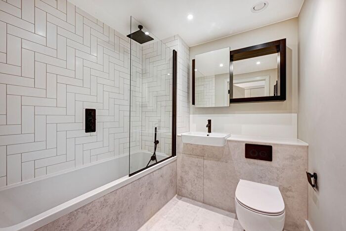 2 Bedroom Flat To Rent In Clifton Mansions, Park Avenue, NW2