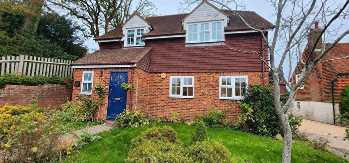 4 Bedroom Detached House For Sale In Tunbridge Wells Road, Mark Cross, Crowborough, TN6