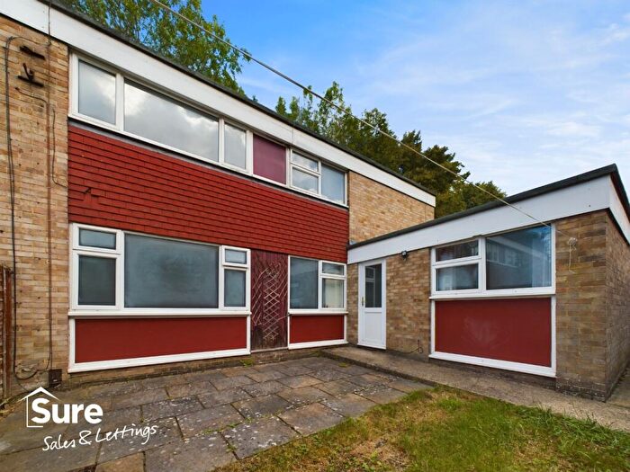 3 Bedroom Semi-Detached House To Rent In Wharfedale, Hemel Hempstead, Hertfordshire, HP2