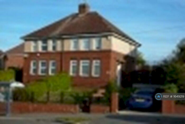 3 Bedroom Semi-Detached House To Rent In East Bank Road, Sheffield, S2