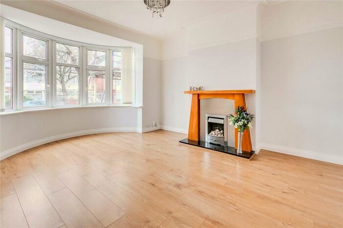2 Bedroom Apartment To Rent In Wrottesley Road, London, NW10