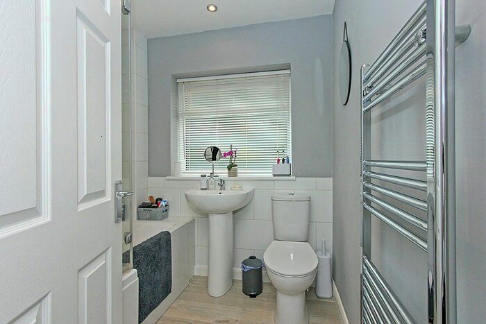 2 Bedroom Terraced House For Sale In Beaconsfield Road, Sittingbourne, Kent, ME10