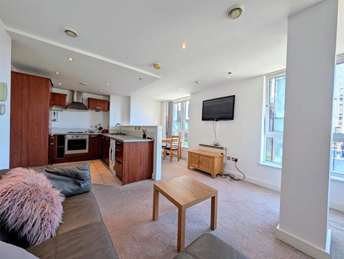 2 Bedroom Apartment To Rent In X Building, Bixteth Street, L3