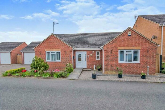 3 Bedroom Detached Bungalow For Sale In Kilderkin Close, Friday Bridge, Wisbech, PE14