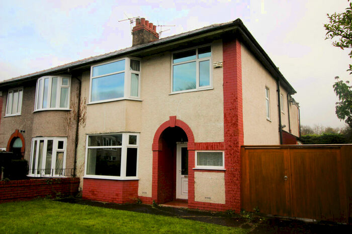4 Bedroom Semi-Detached House To Rent In Woodlands Avenue, Ribbleton, Lancashire, PR2