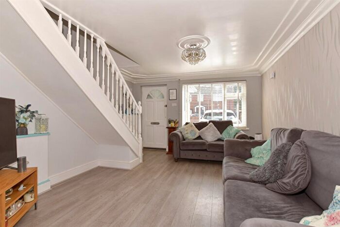 2 Bedroom Terraced House For Sale In Vincent Road, Sittingbourne, Kent, ME10