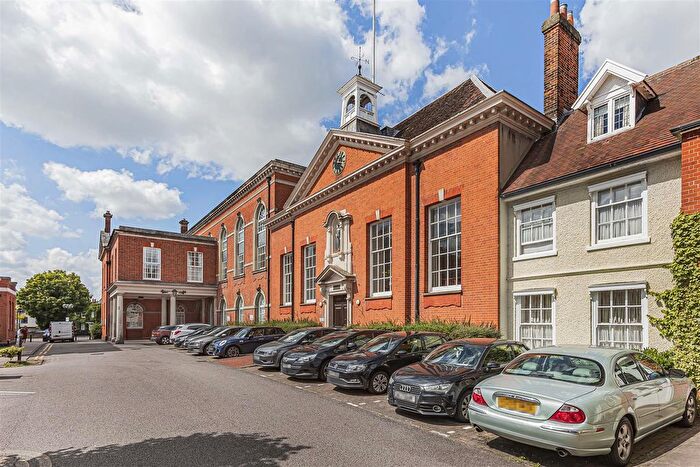 1 Bedroom Flat For Sale In Chauncy Court, Hertford, SG14
