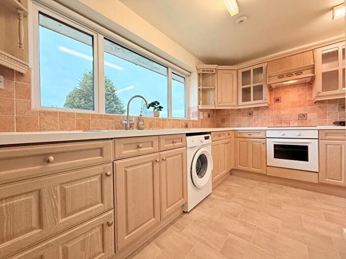 2 Bedroom Apartment To Rent In Alexandra Road, Burton-On-Trent, DE15
